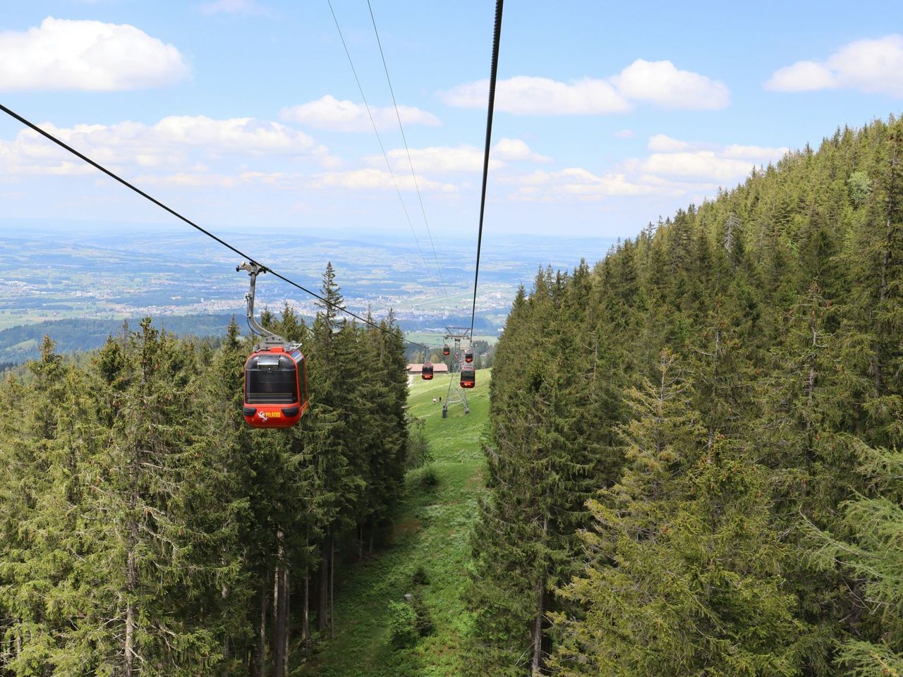 In Zurich: Bus tour to Pilatus with Golden Round Trip