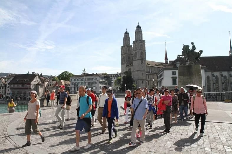 Zürich Stadtrundfahrt mit Altstadtbummel und Schifffahrt