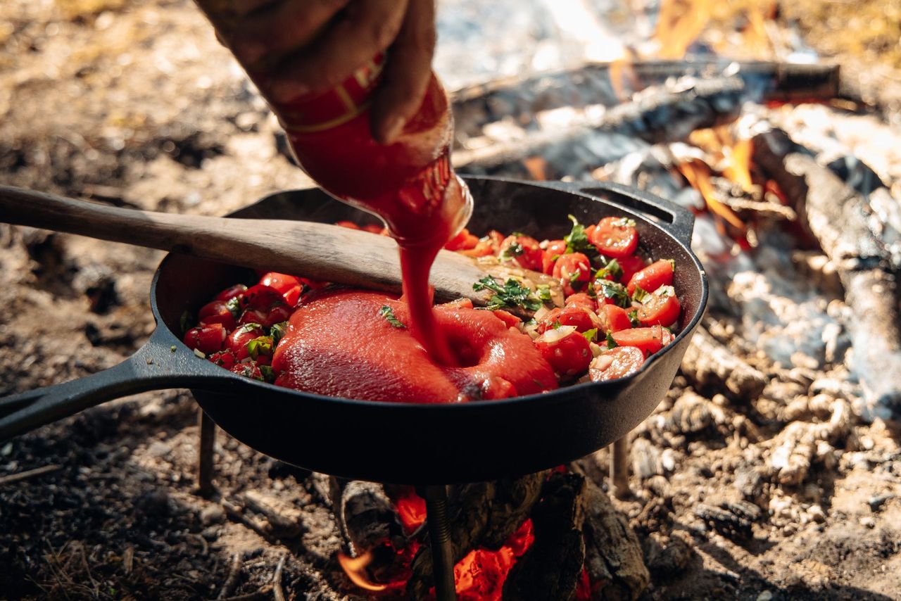 "Feuerküche" kochen über dem Feuer privat