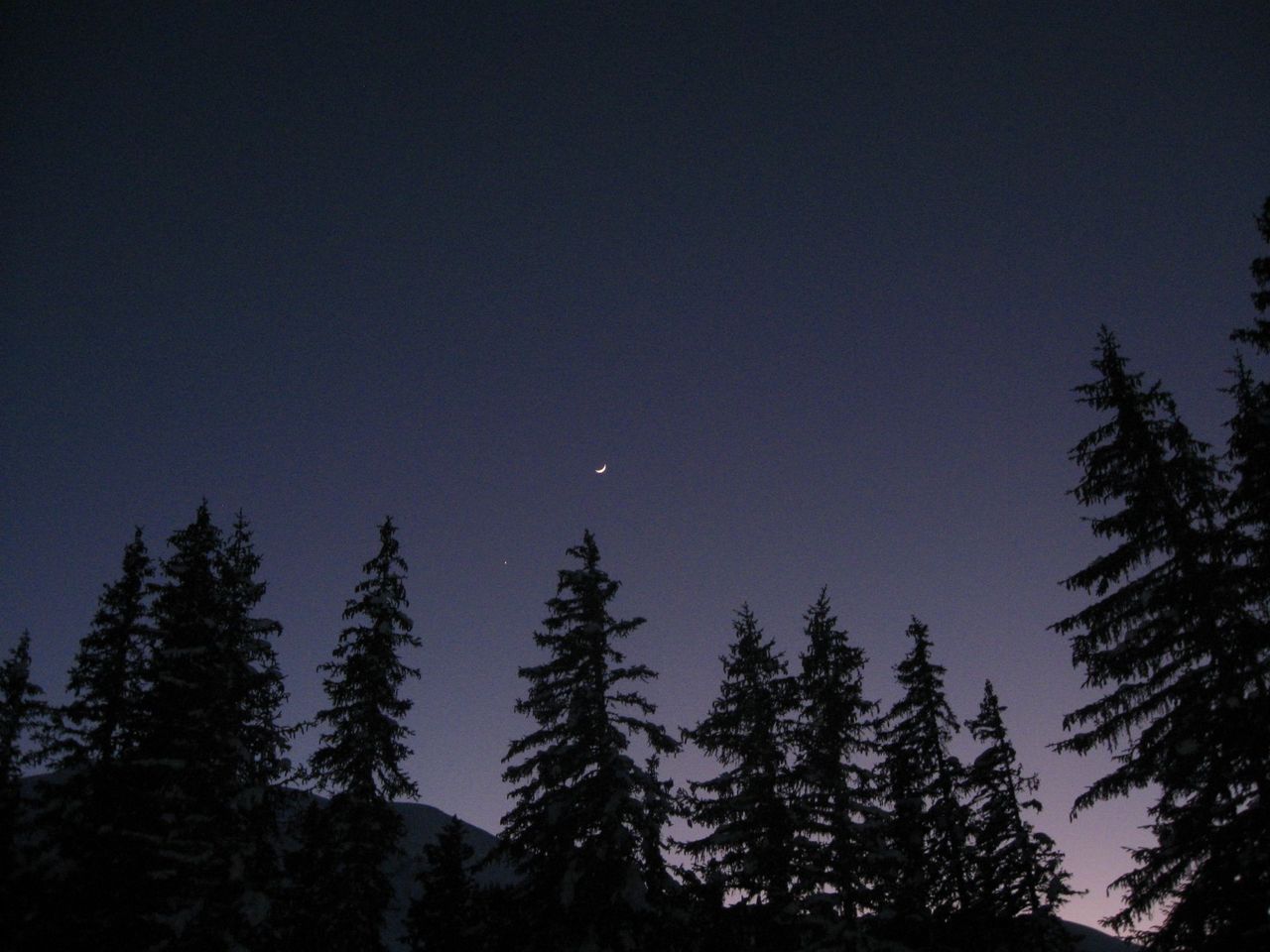 Vollmond- und Mondschein Schneeschuhtour mit Fondueplausch