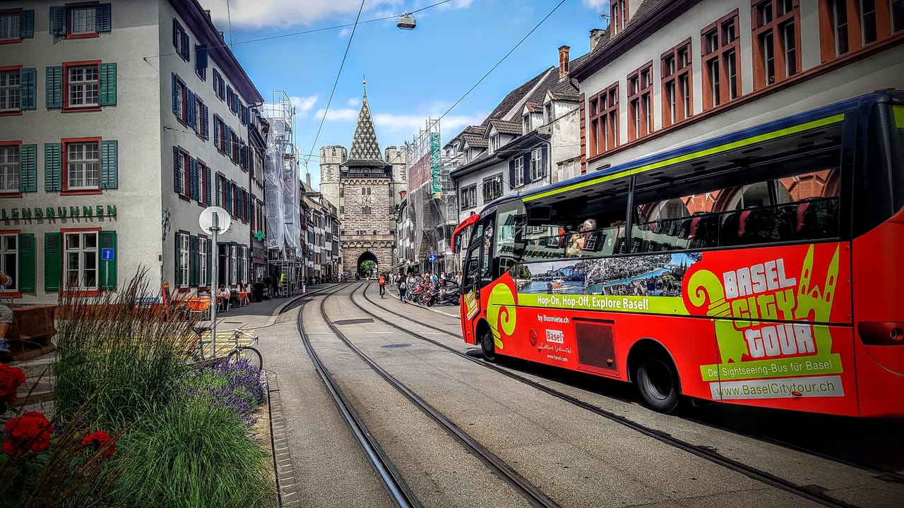 Stadtrundfahrt Basel mit dem Bus