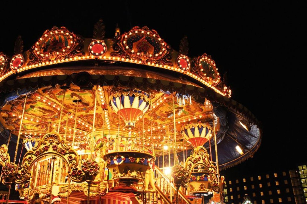 Munich Christmas Market: bus trip with hotel
