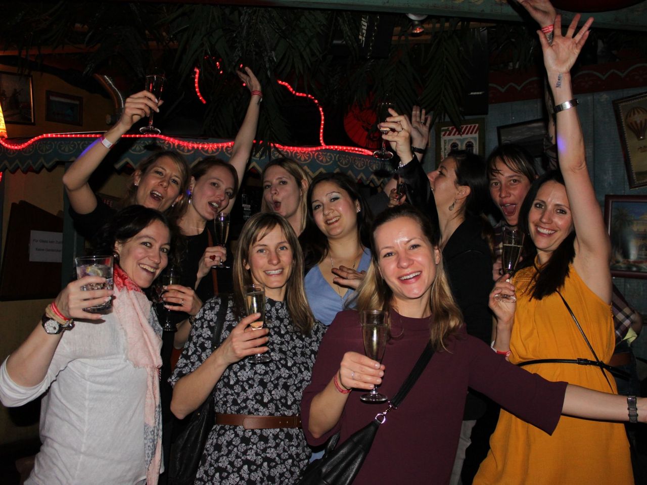 Pub Crawl Party Tour Zürich (Frauen)