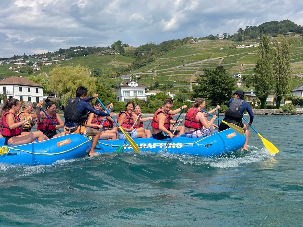 Teambuilding Rafting Tour auf dem Genfersee