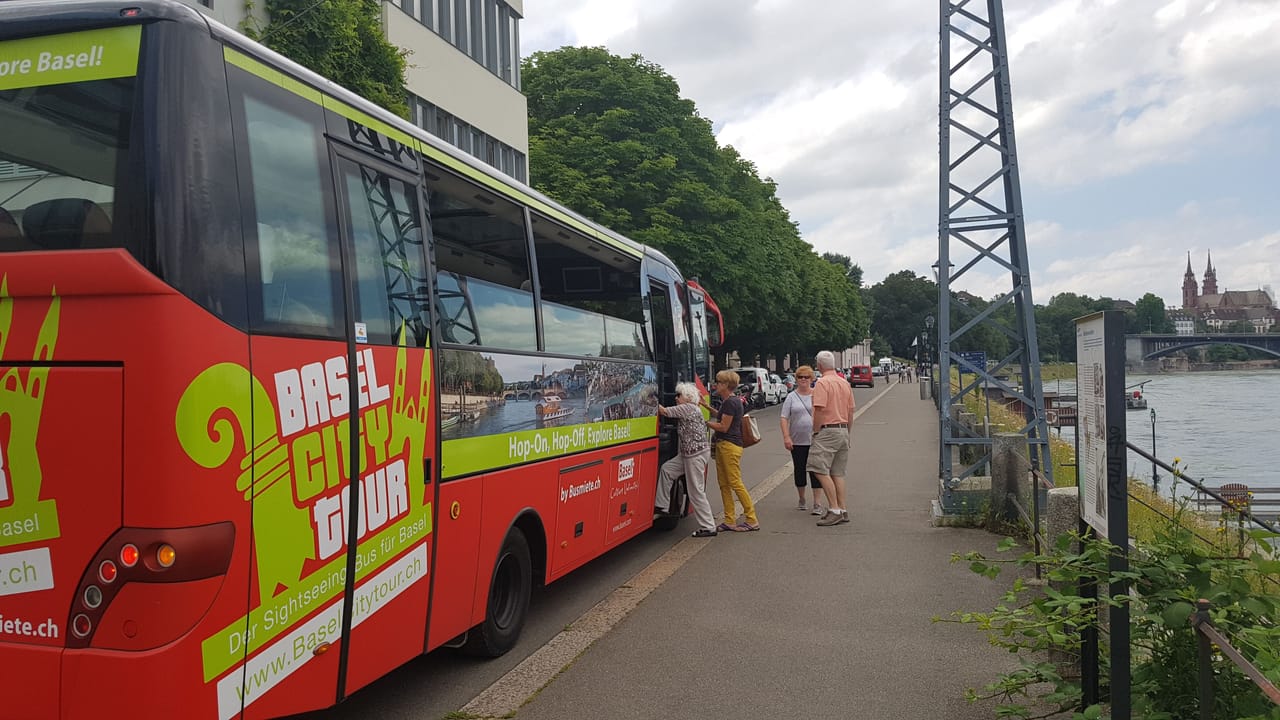 Stadtrundfahrt Basel mit dem Bus