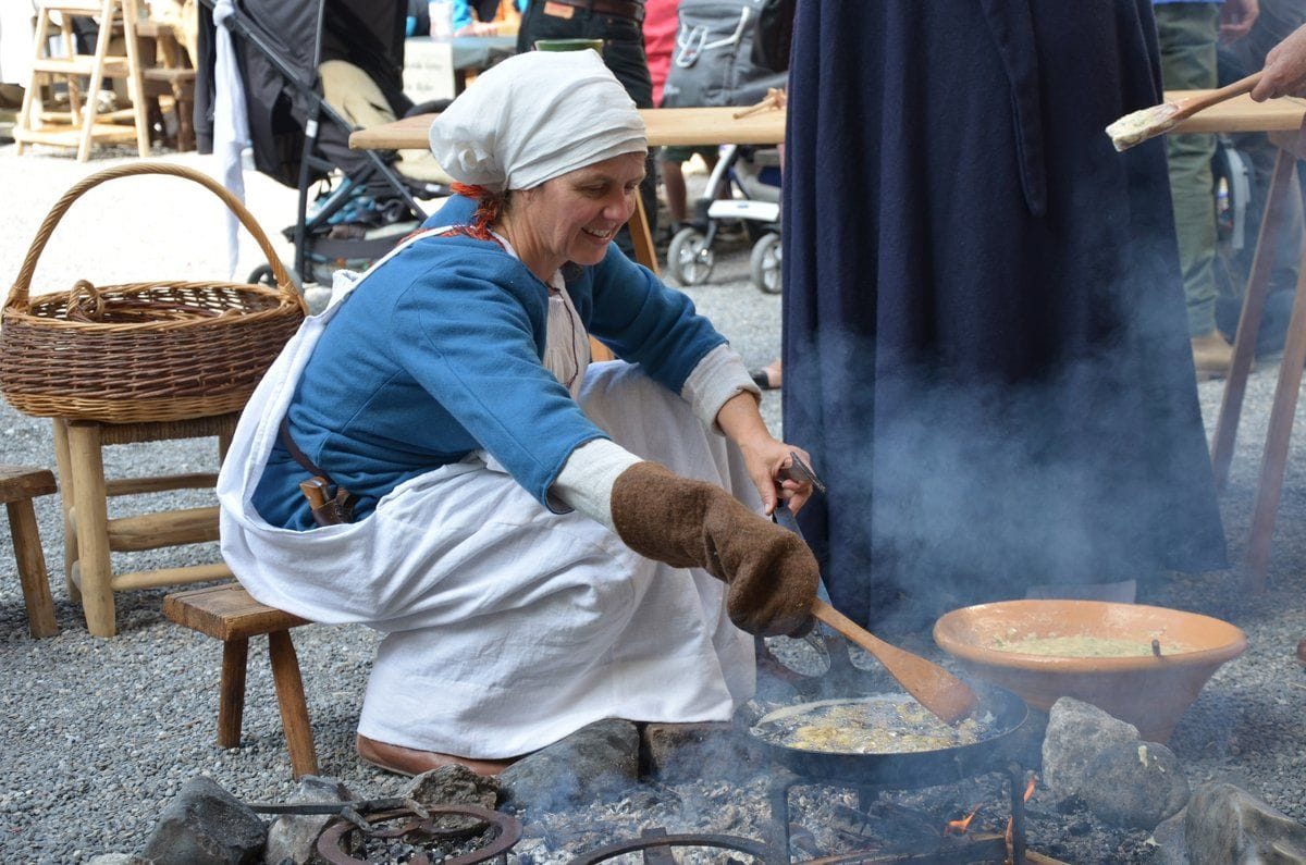 Schloss Lenzburg Schloessertag Kochen