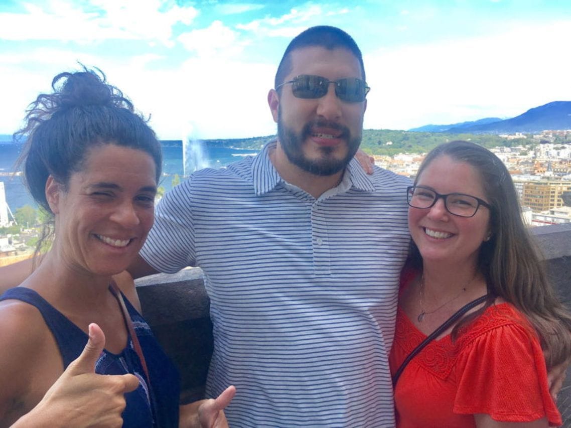 Food Tour "Eat and Chill" with local host in Geneva