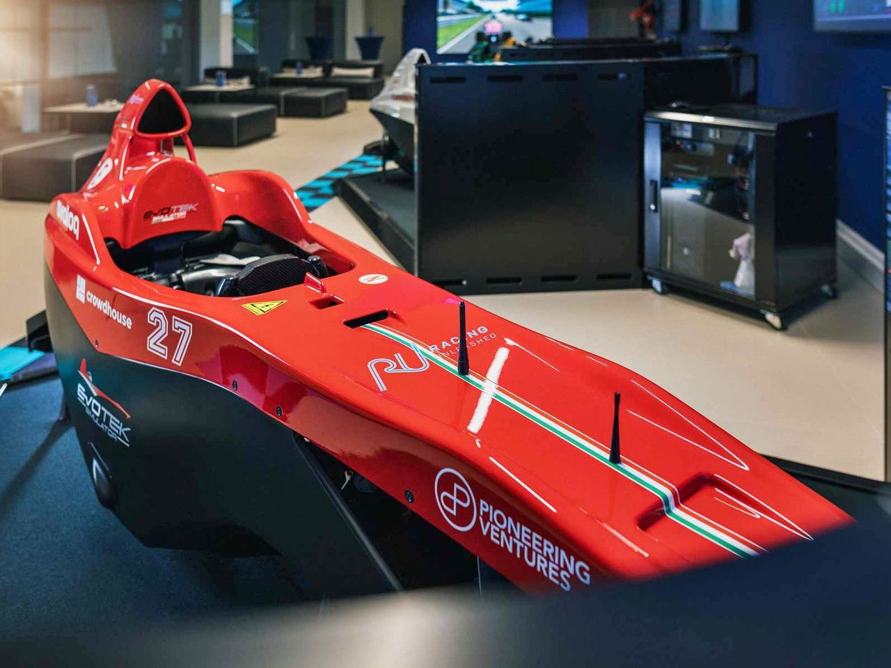 Racing Unleashed - Fahrt im Rennsimulator in Cham