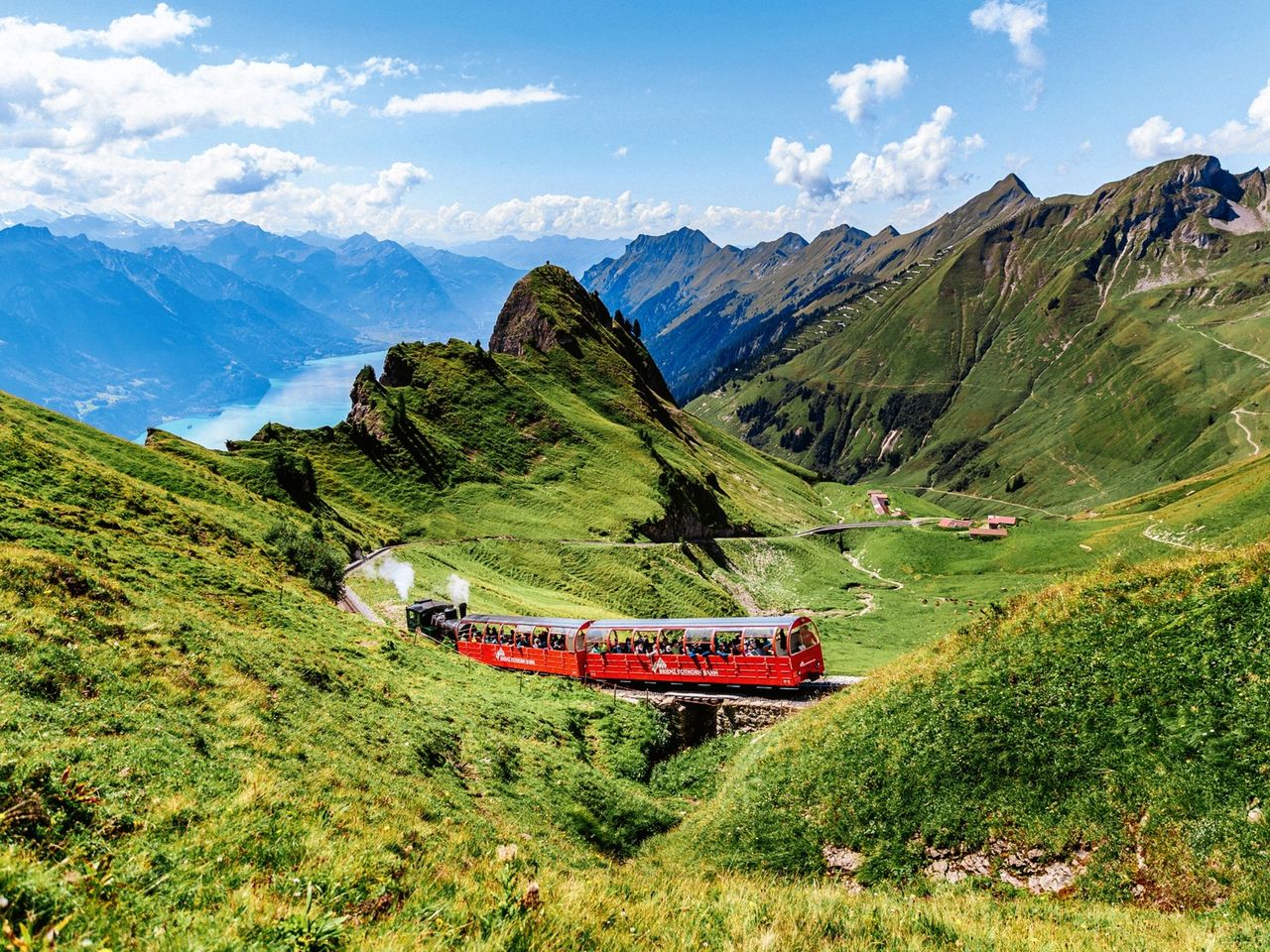 Vollmondfahrt aufs Brienzer Rothorn mit Drei-Gänge-Menü