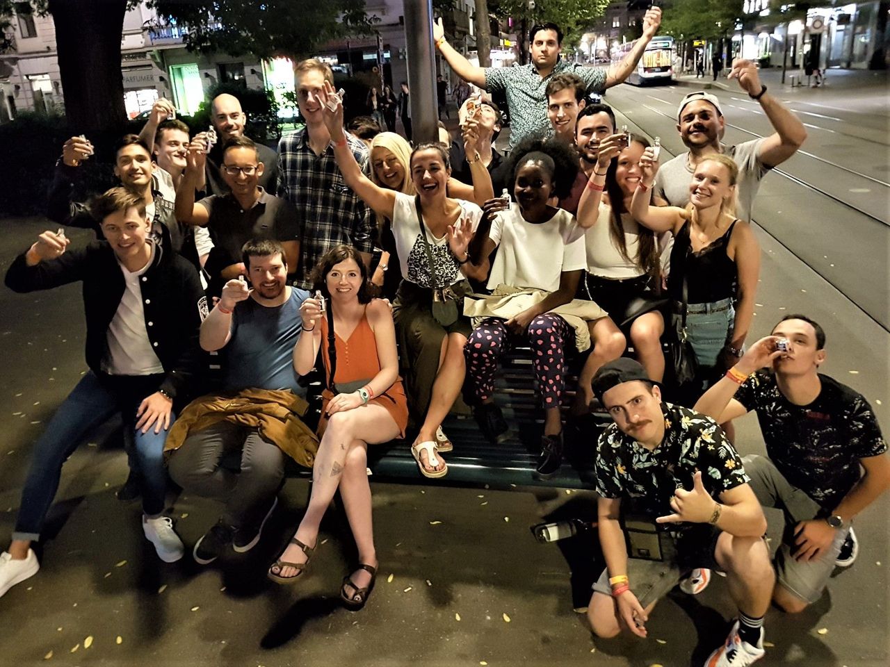 Pub Crawl Nightlife Tour Zürich