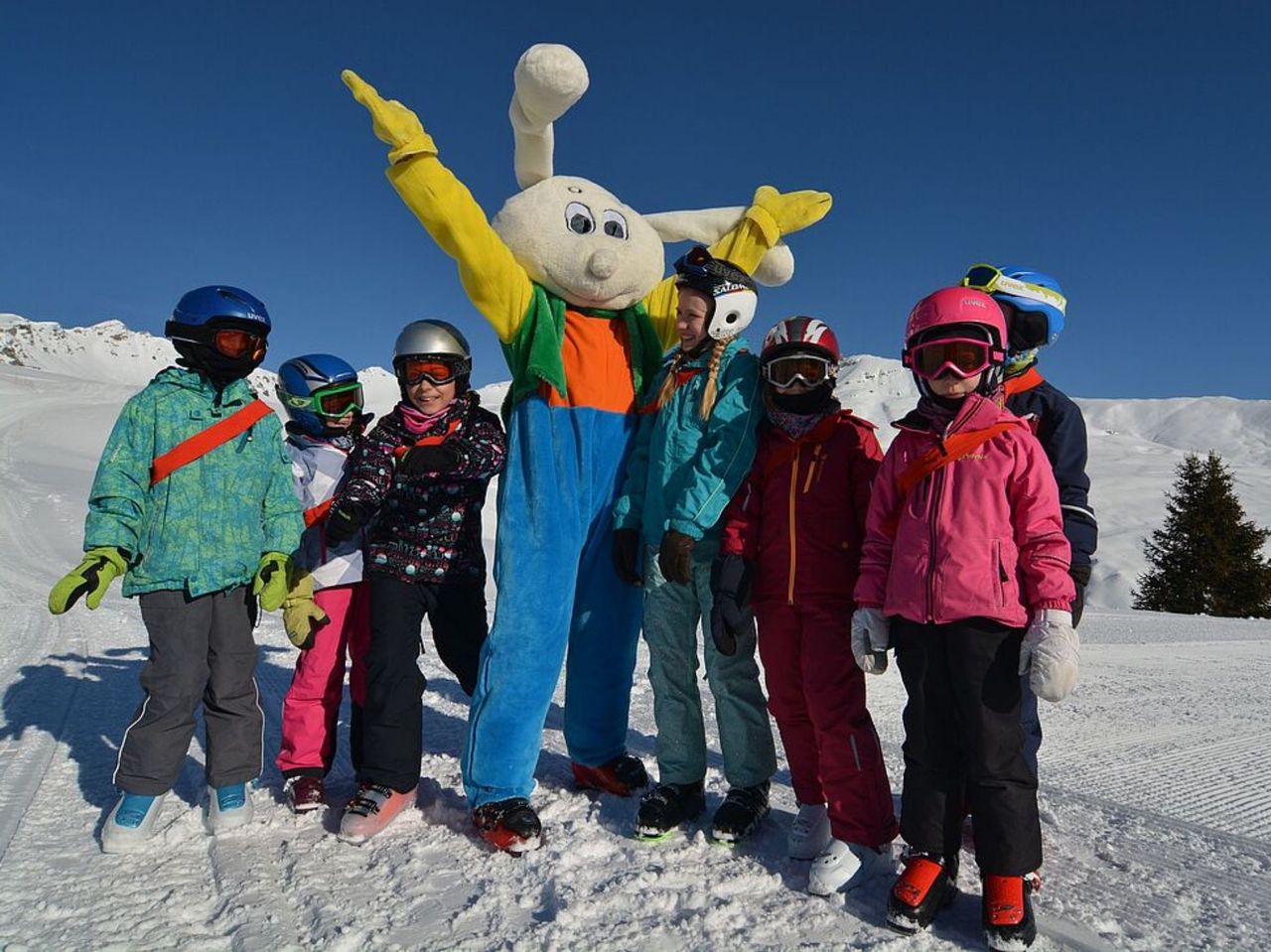 "Ftan-Prui" Ski School for Children Aged 4-15 in Ftan