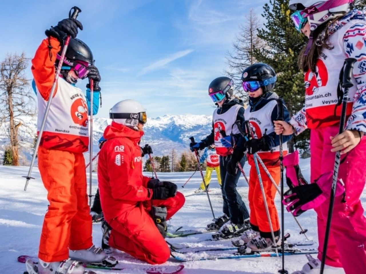 Ski school group for kids aged 5 to 12 in Veysonnaz including an excursion day