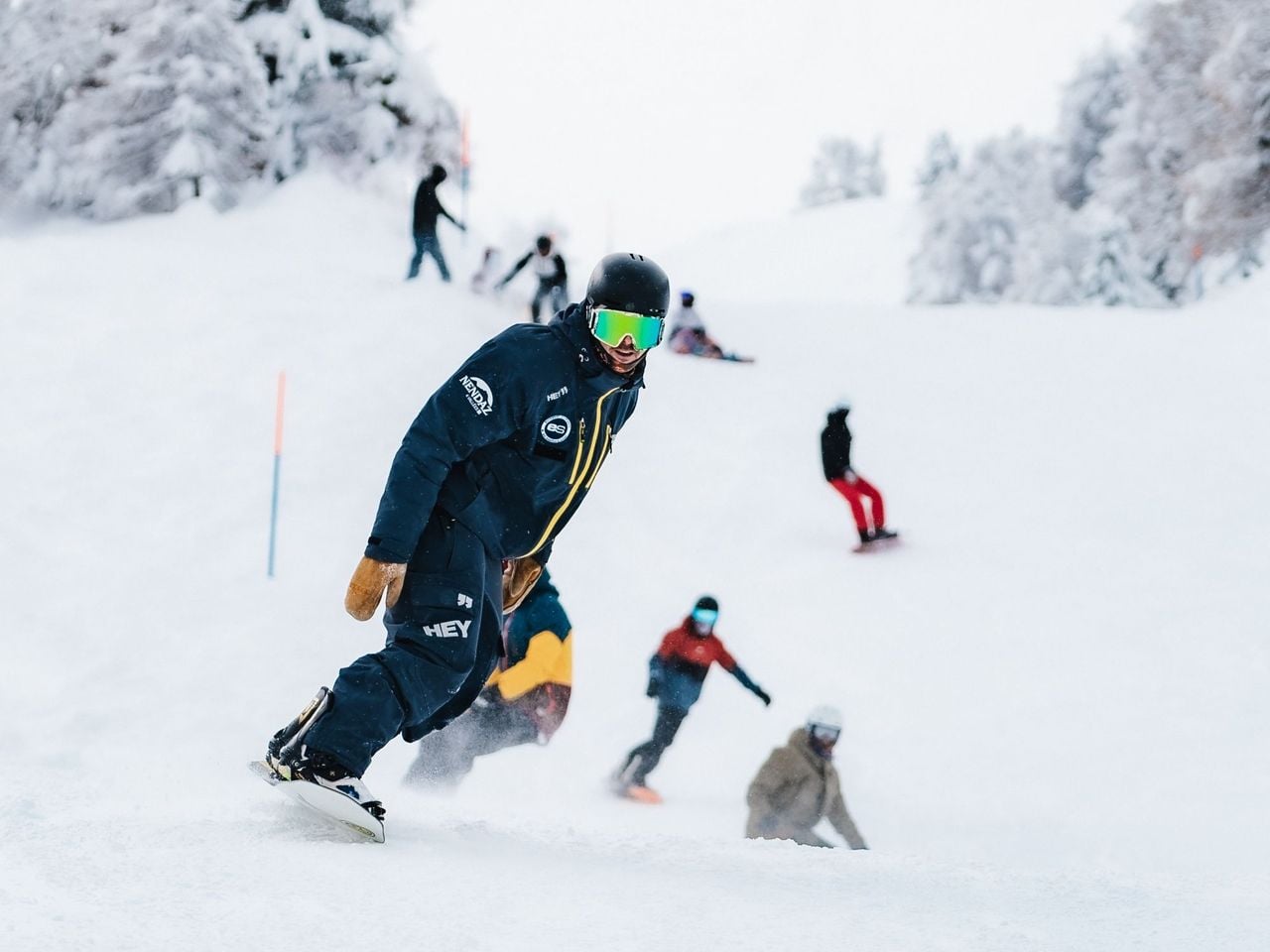 Snowboard lessons for children in Nendaz