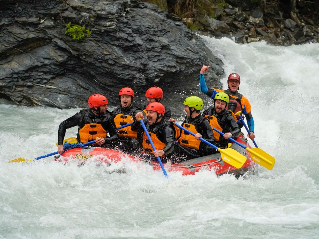 Whitewater Action Rafting auf der Lütschine ab Interlaken 
