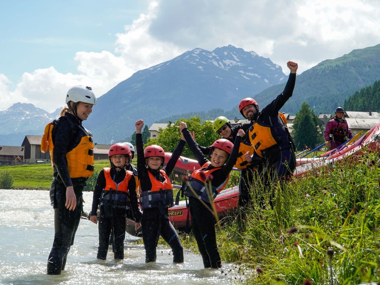 Family Rafting on the Lütschine from Interlaken