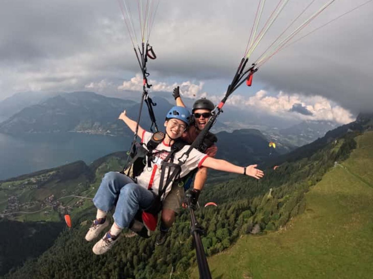 Gleitschirmflug vom Niesen ab Spiez