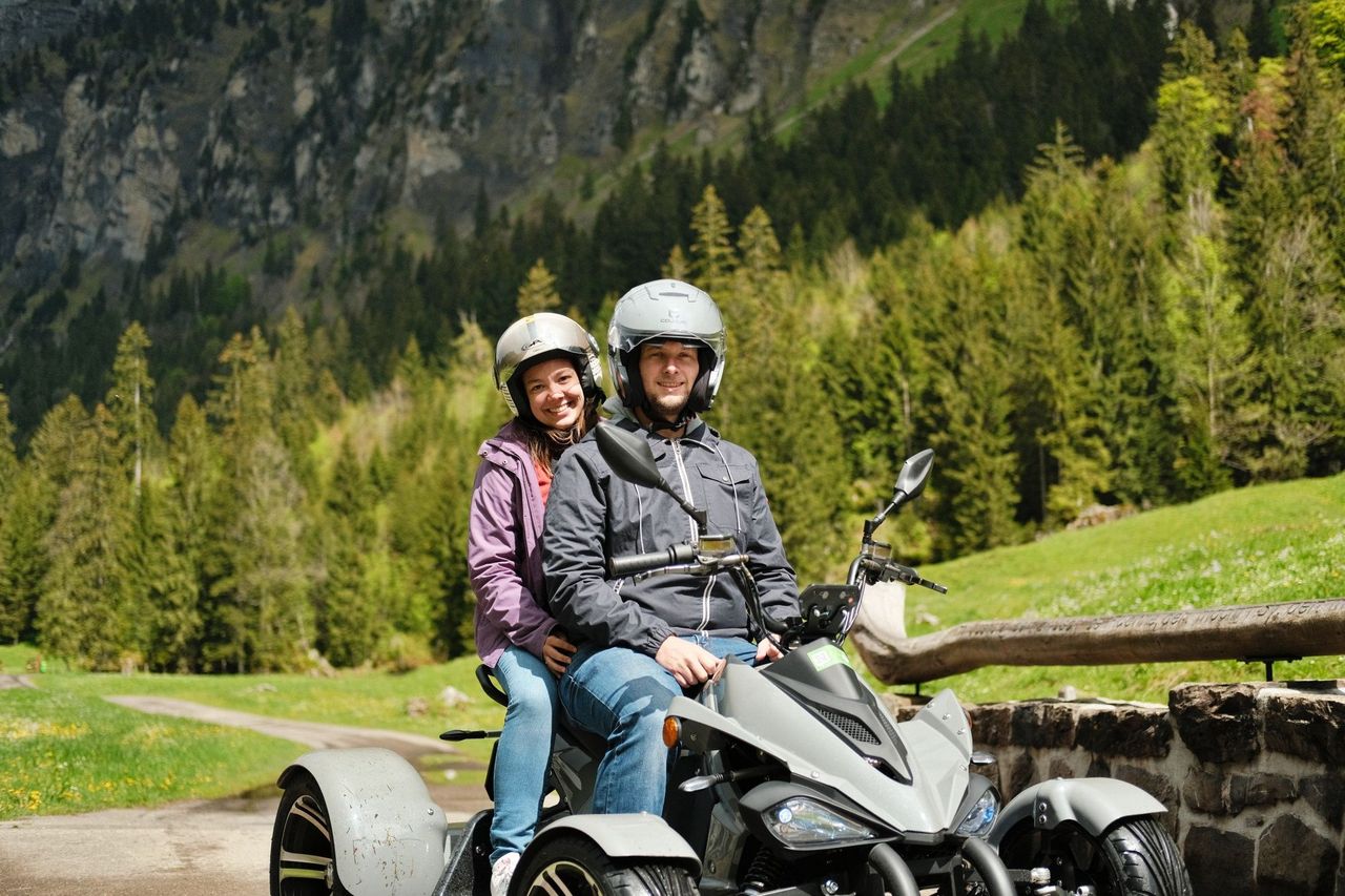 Familien Elektro Quad Tour inkl. Bauernbesuch und Brunch ab Interlaken