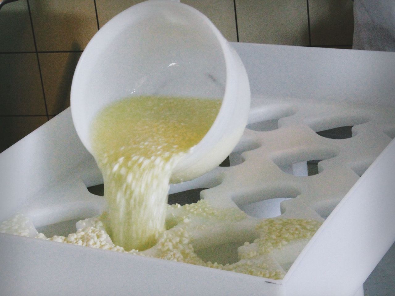 Emmentaler Schaukäserei: Frischkäse herstellen für Gruppen 