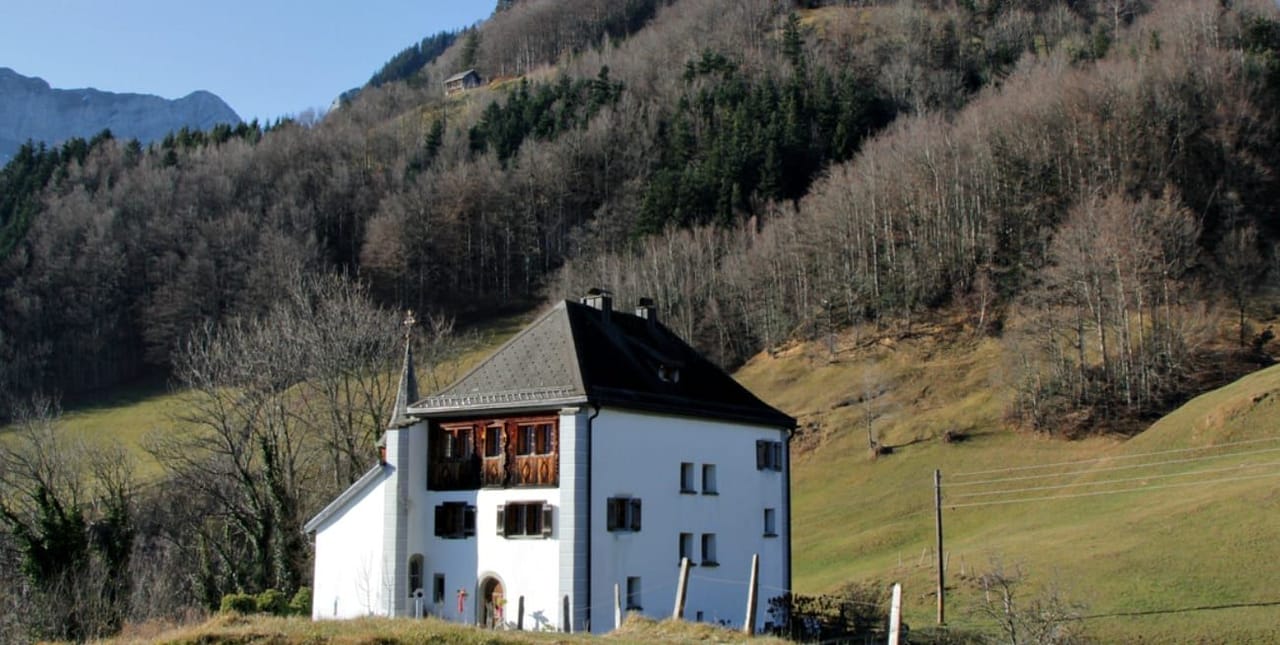 Private Wilhelm Tell hike on the Swiss Path from Lucerne