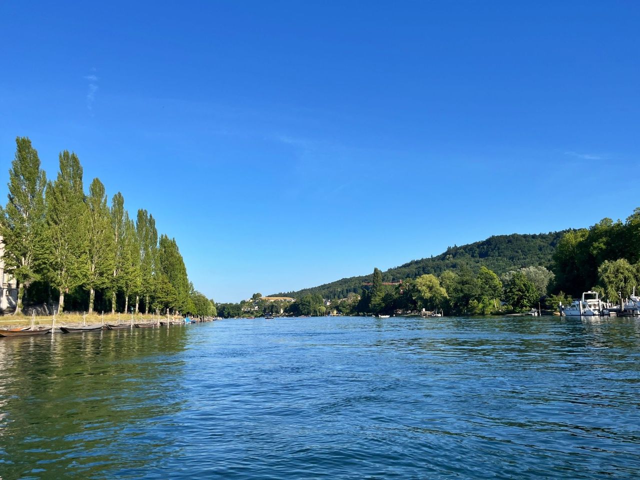 Rhyböötle für 2-6 Personen: Schlauchboot mieten ab Stein am Rhein bis Schaffhausen
