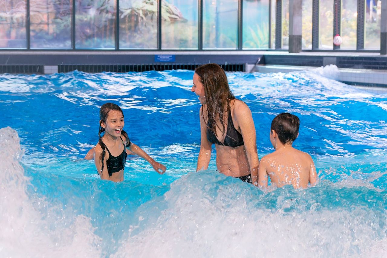 Alpamare Ticket: Wasserspass mit Pools, Saunawelt und Rutschen
