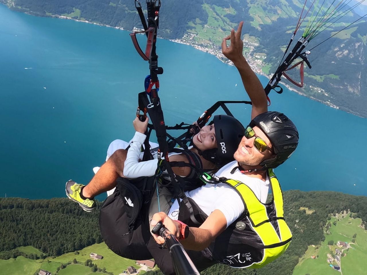 Emmetten Gleitschirmfliegen Vierwaldstättersee ab Stans