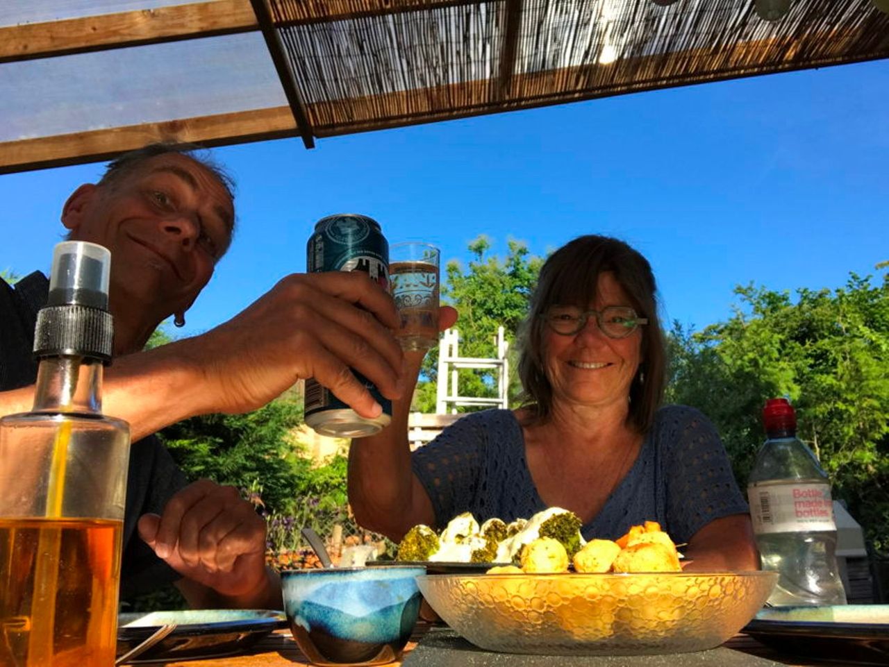 Afternoon snack in the garden of your hosts in Basel