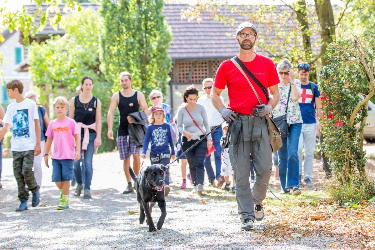 Tulpenzwiebel- und Genussmarkt Schloss Wildegg Trüffelsuche