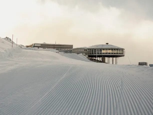 First Track skiing at Bettmerhorn with optional breakfast