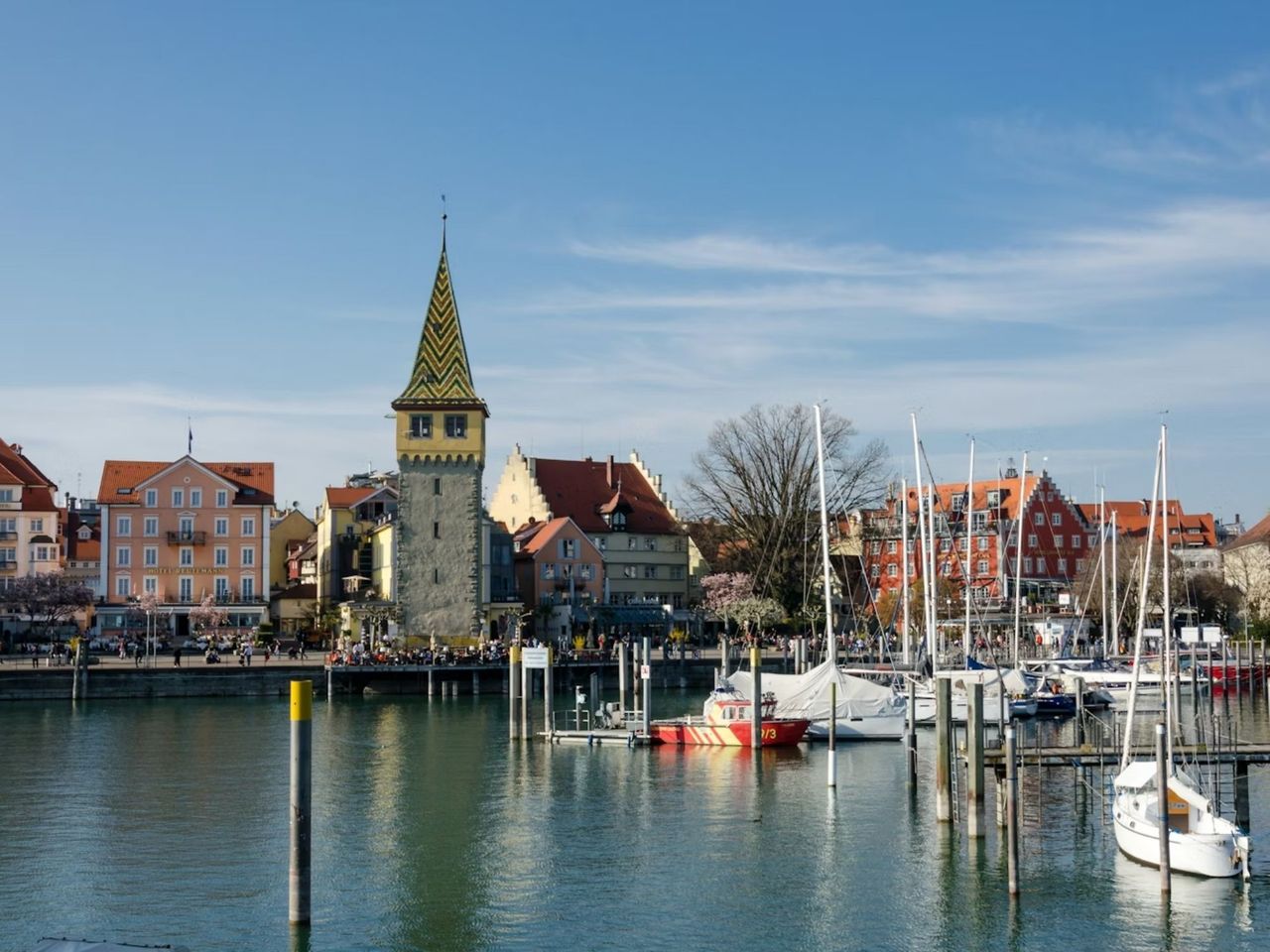 From Lucerne: Private day trip to four countries