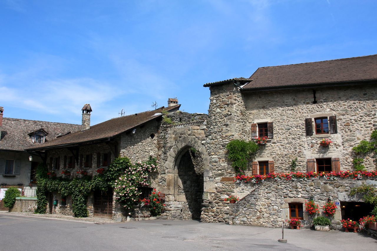 From Geneva: Yvoire tour with boat trip