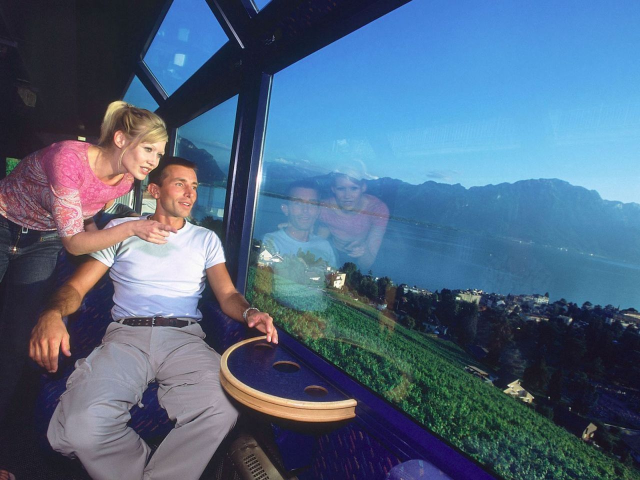 Ab Genf: Bustour Gruyères, Alpkäserei, Schokoladenfabrik und Golden Pass Line
