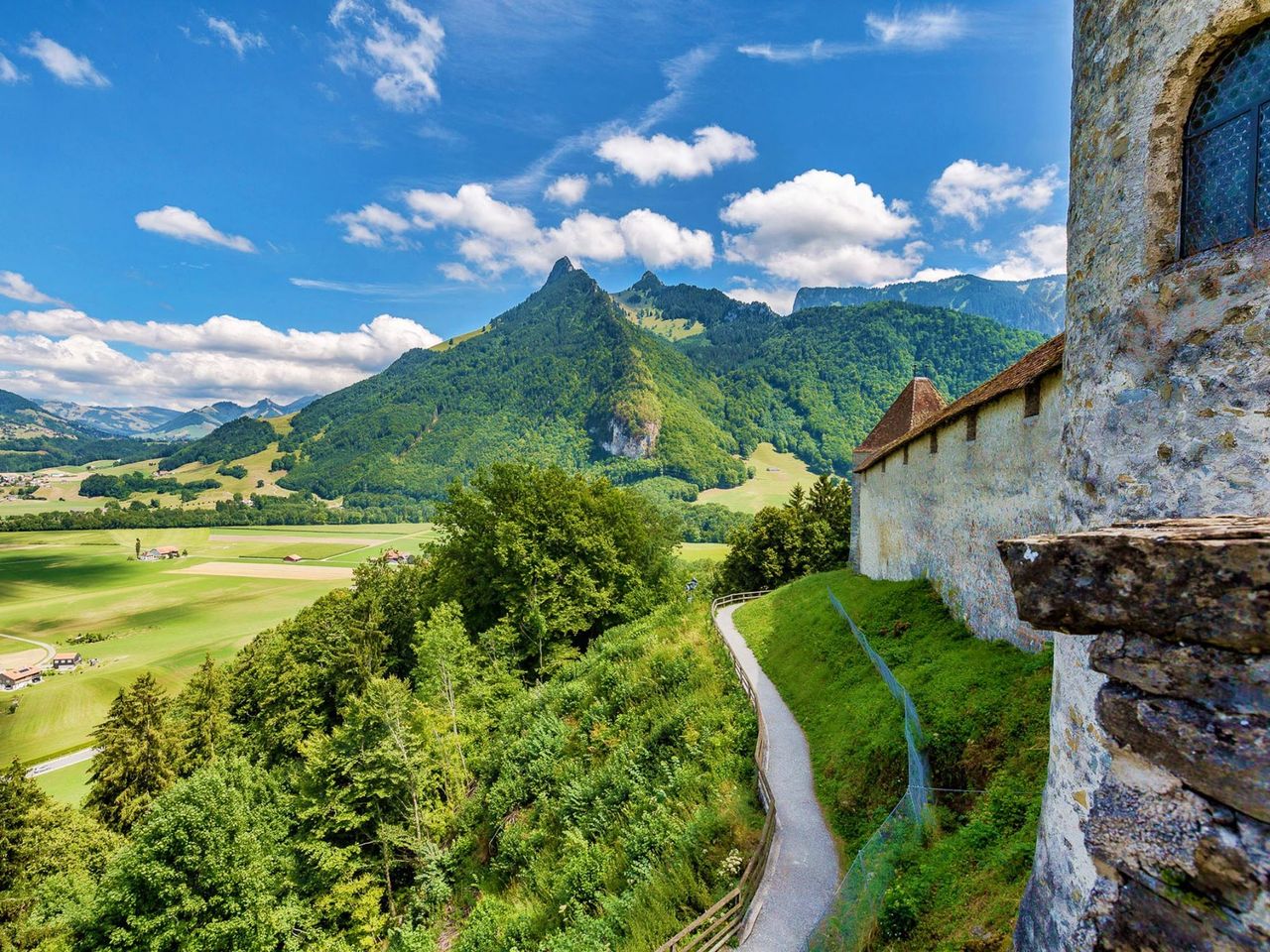 Ab Genf: Bustour Gruyères, Schokoladenfabrik und Schaukäserei 