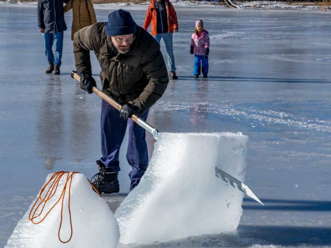Eisbaden und Eislochbohren Workshop