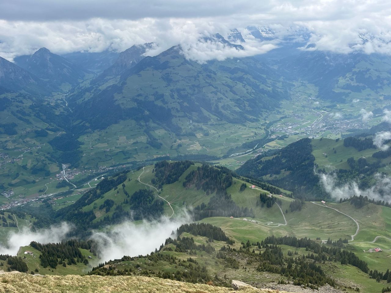 Niesen private Wanderung mit einem Schweizer Triathleten ab Spiez