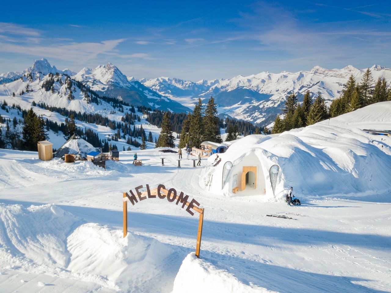 Overnight stay in a Romantic Igloo in Gstaad
