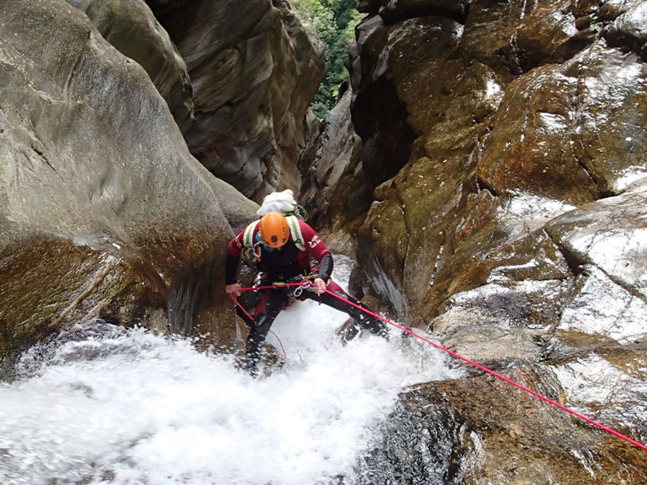 Canyoning pro Pontirone inferiore ab Cresciano