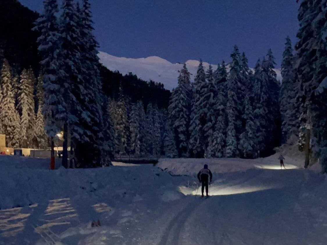 Cross country skiing downhill technique evening course Davos