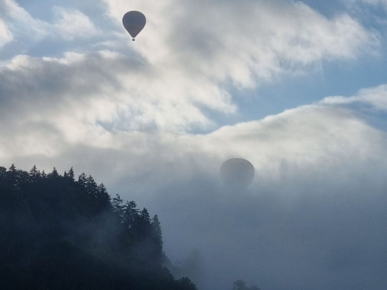 Ballon Flug Morgendämmerung ab Château-d'Oex