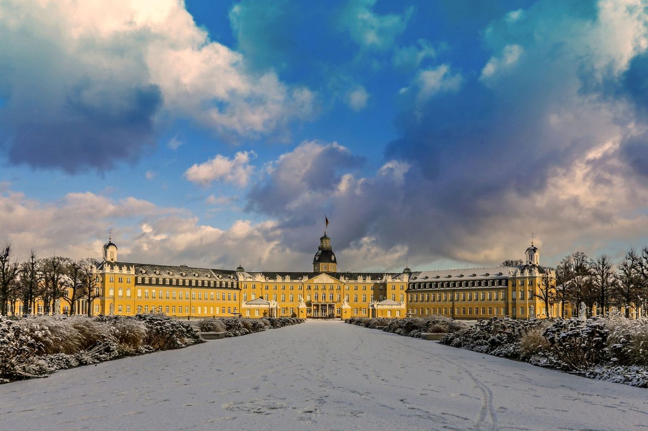 Karlsruhe Christmas Market: Coach Trip with Hotel