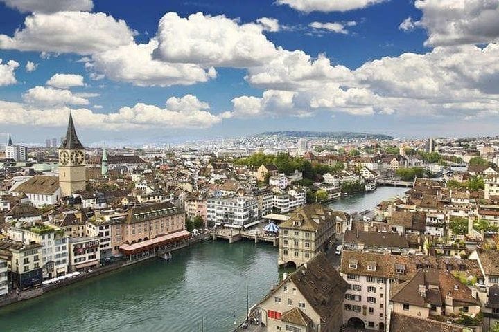 Zurich : visite guidée privée d’une demi-journée avec croisière en option