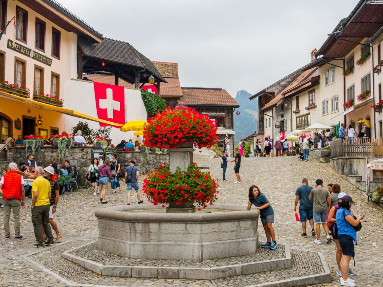 Ab Zürich: Gruyères Käse- und Schokoladenverkostung privater Tagesausflug