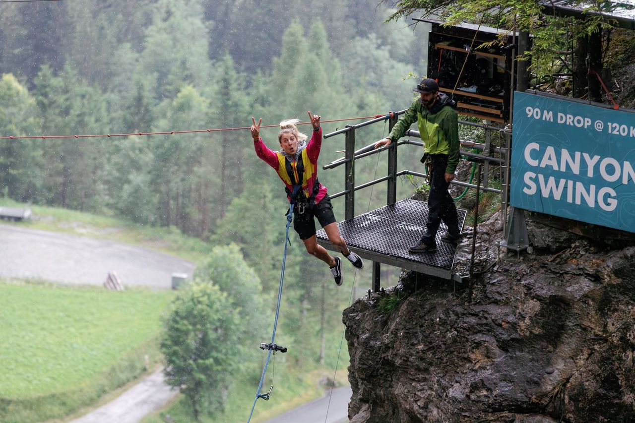 Canyon Swing Grindelwald Gletscherschlucht