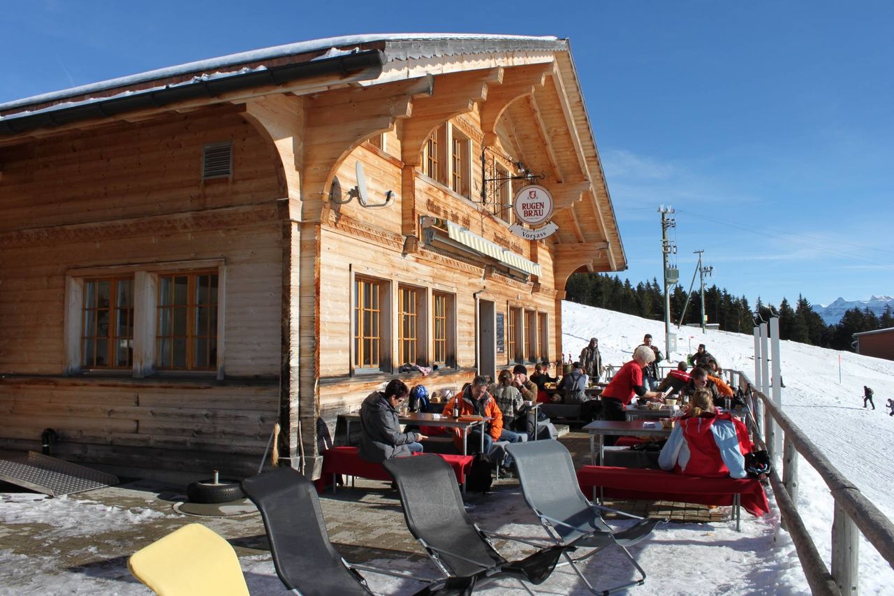 Niederhorn Schlitteln Tageskarte inkl. Schlittenmiete Ticket ab Interlaken