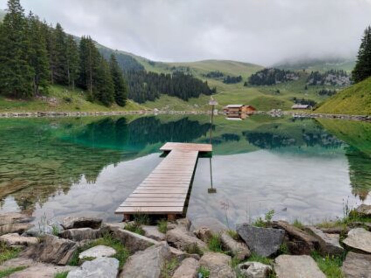Miete Stand Up Paddle auf dem Brandsee bei Elsigenalp