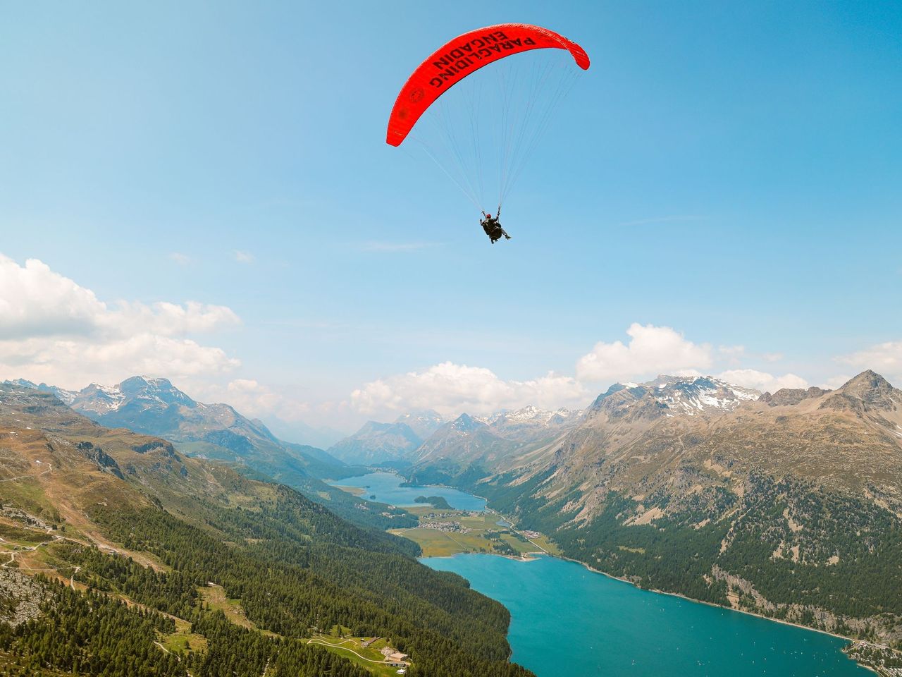 Engadin Gleitschirmfliegen mit tollen Extras