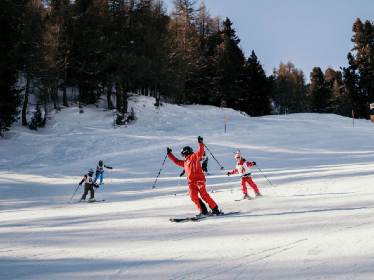 Ski school group for kids aged 5 to 12 in Veysonnaz including an excursion day