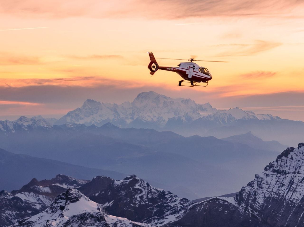 Helikopter Flug Vierwaldstättersee mit Dessert in Villa Honegg ab Pfaffnau