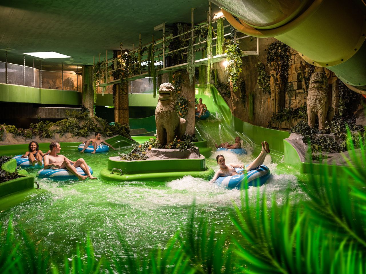 Alpamare Ticket: Wasserspass mit Pools, Saunawelt und Rutschen