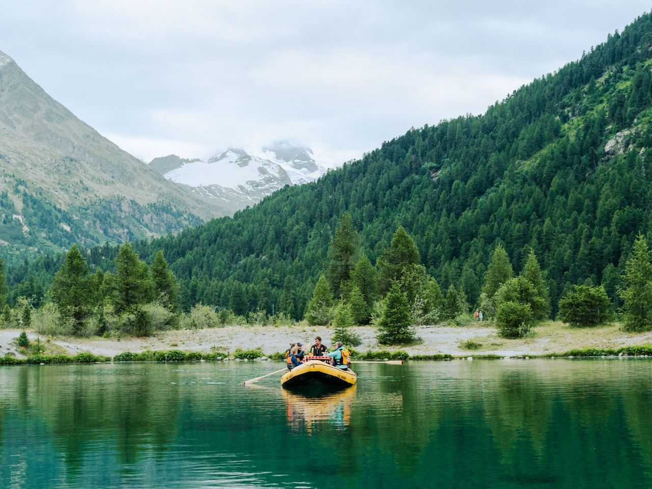 Raclette auf dem See im Engadin